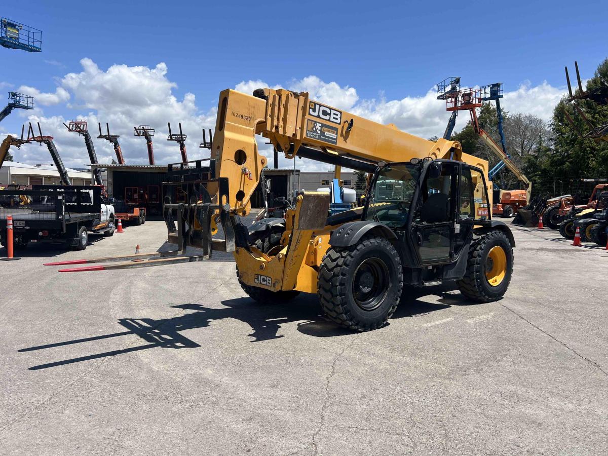 2018 JCB 510-56
