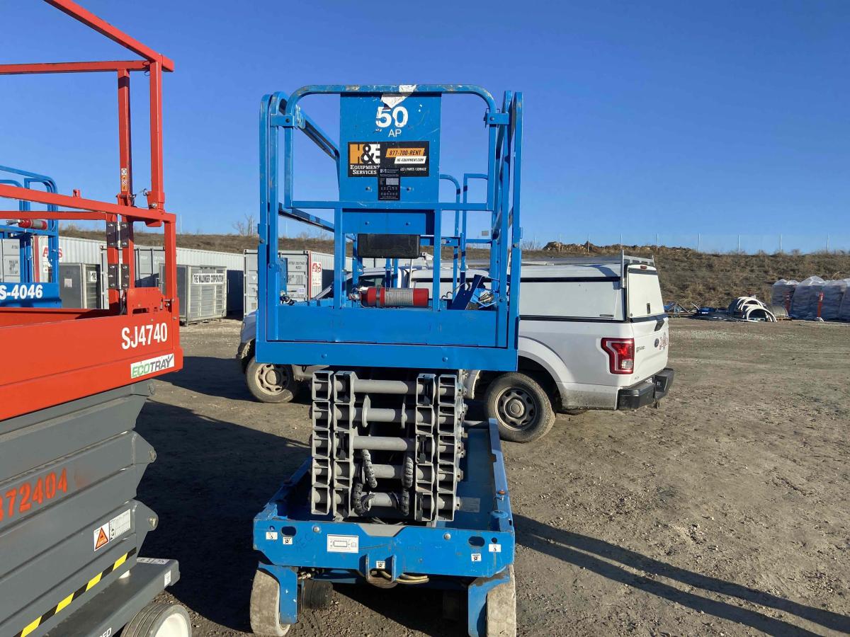 2016 Genie GS-4047
