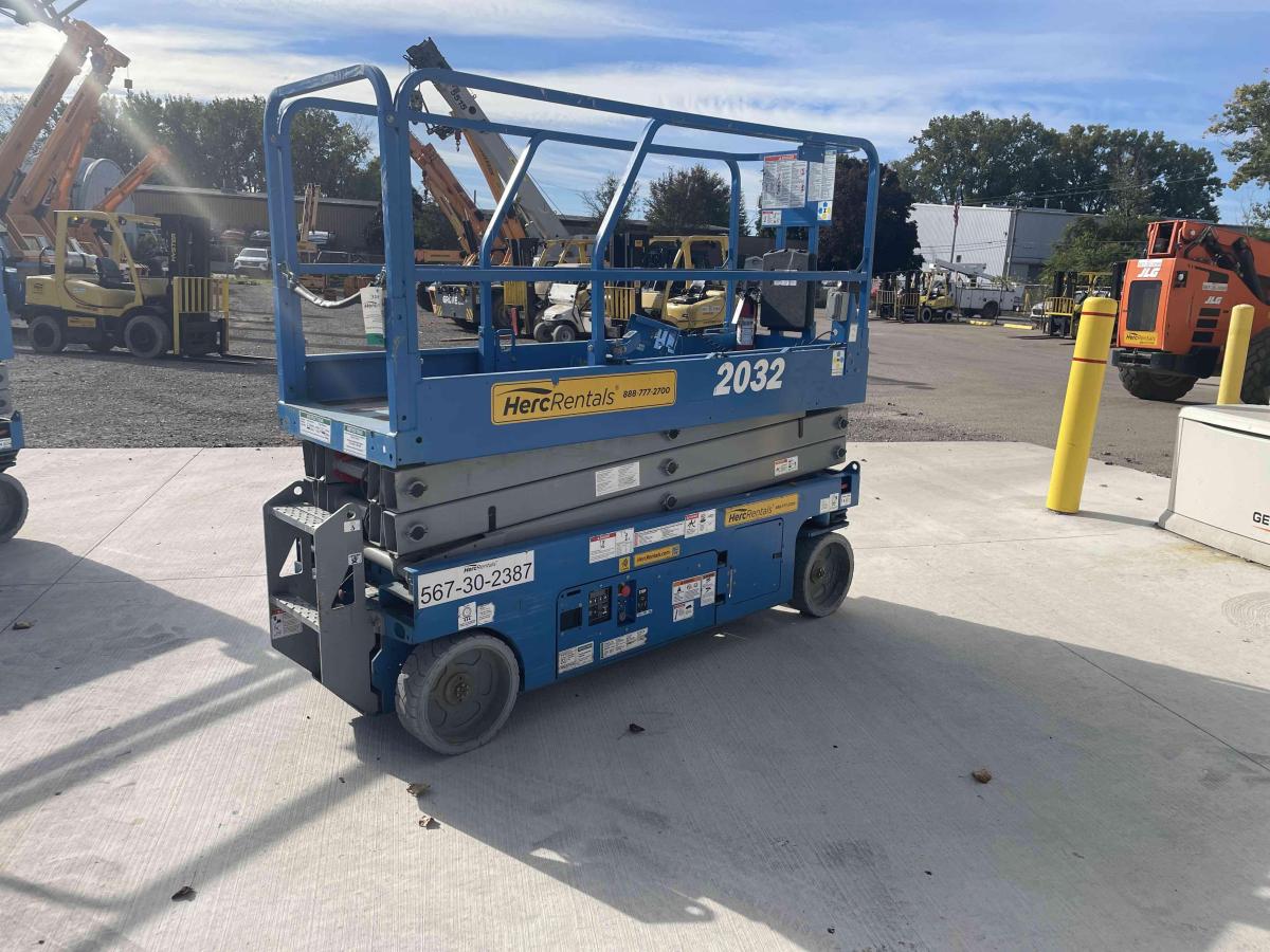 2019 Genie GS-2032