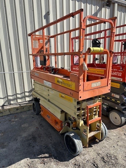 2018 JLG 2632ES-1