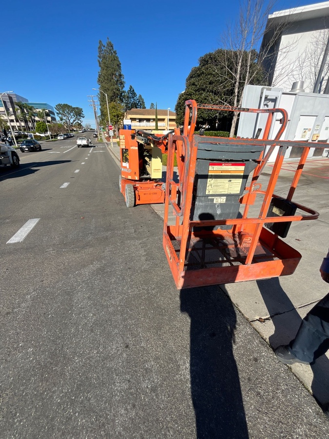 2016 JLG E300AJP