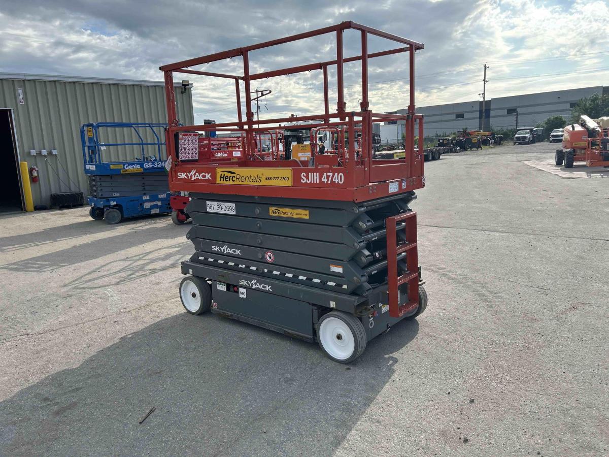 2018 Skyjack SJ4740-3