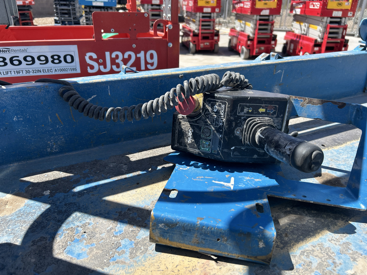 2017 Genie GS-1930-8