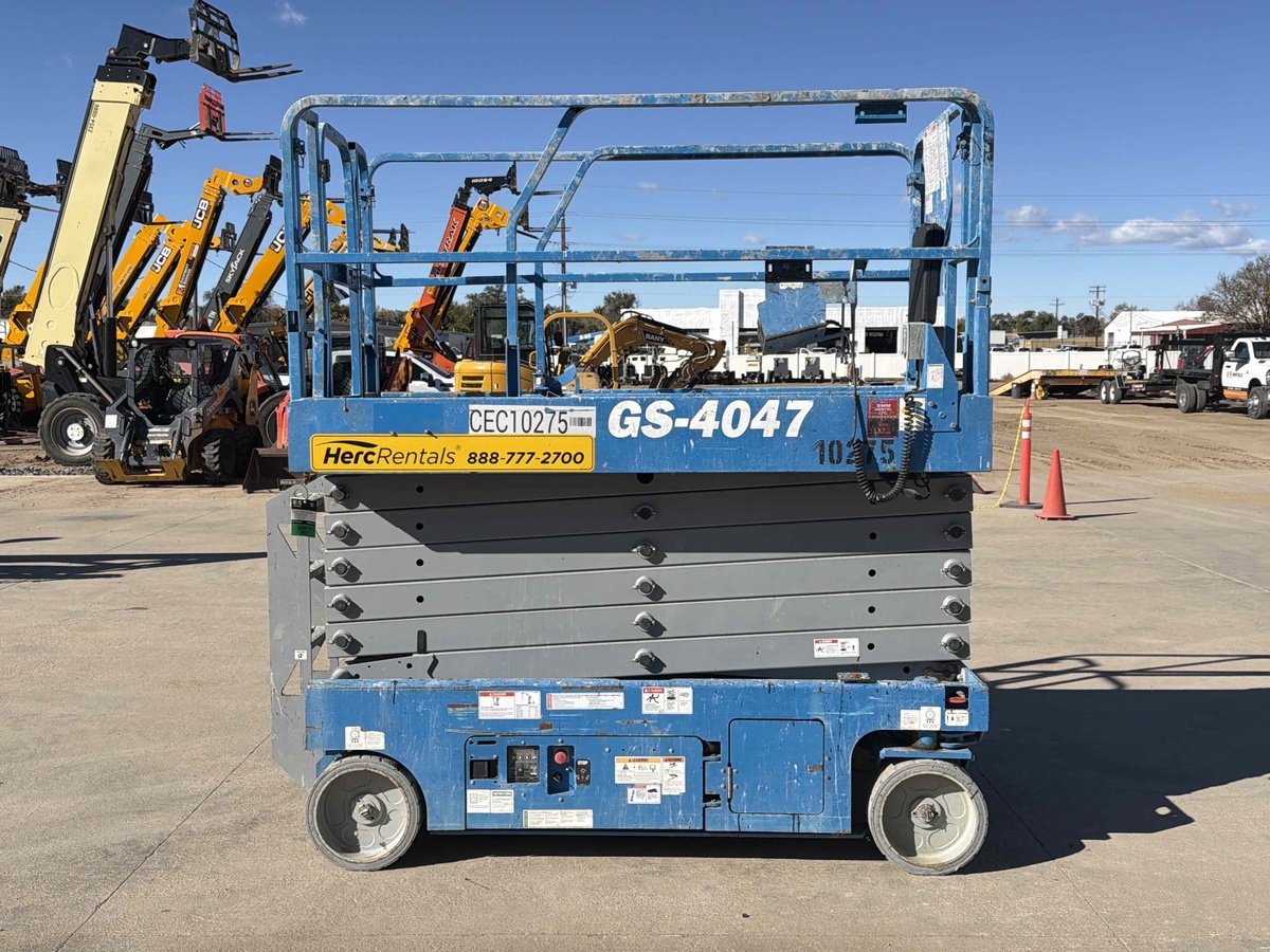 2017 Genie GS-4047-2