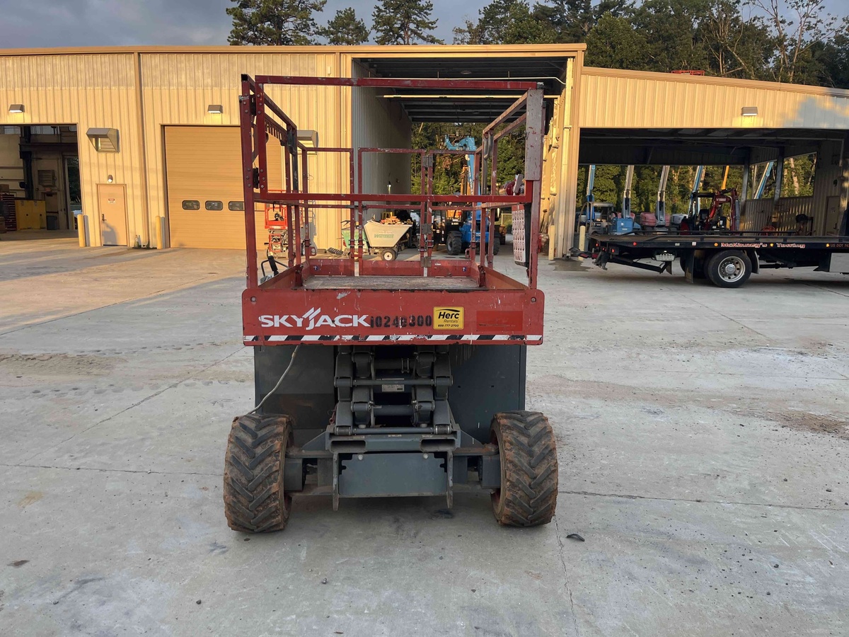 2018 Skyjack SJ-6832RT-6