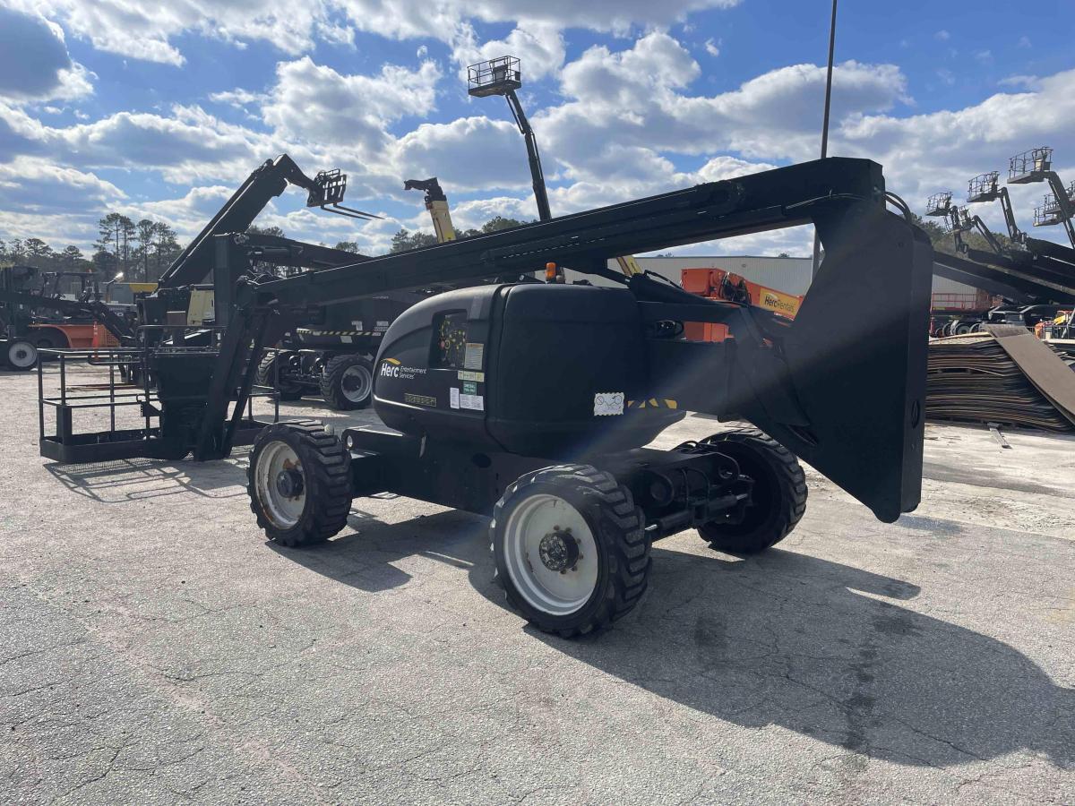 2016 JLG 600AJ