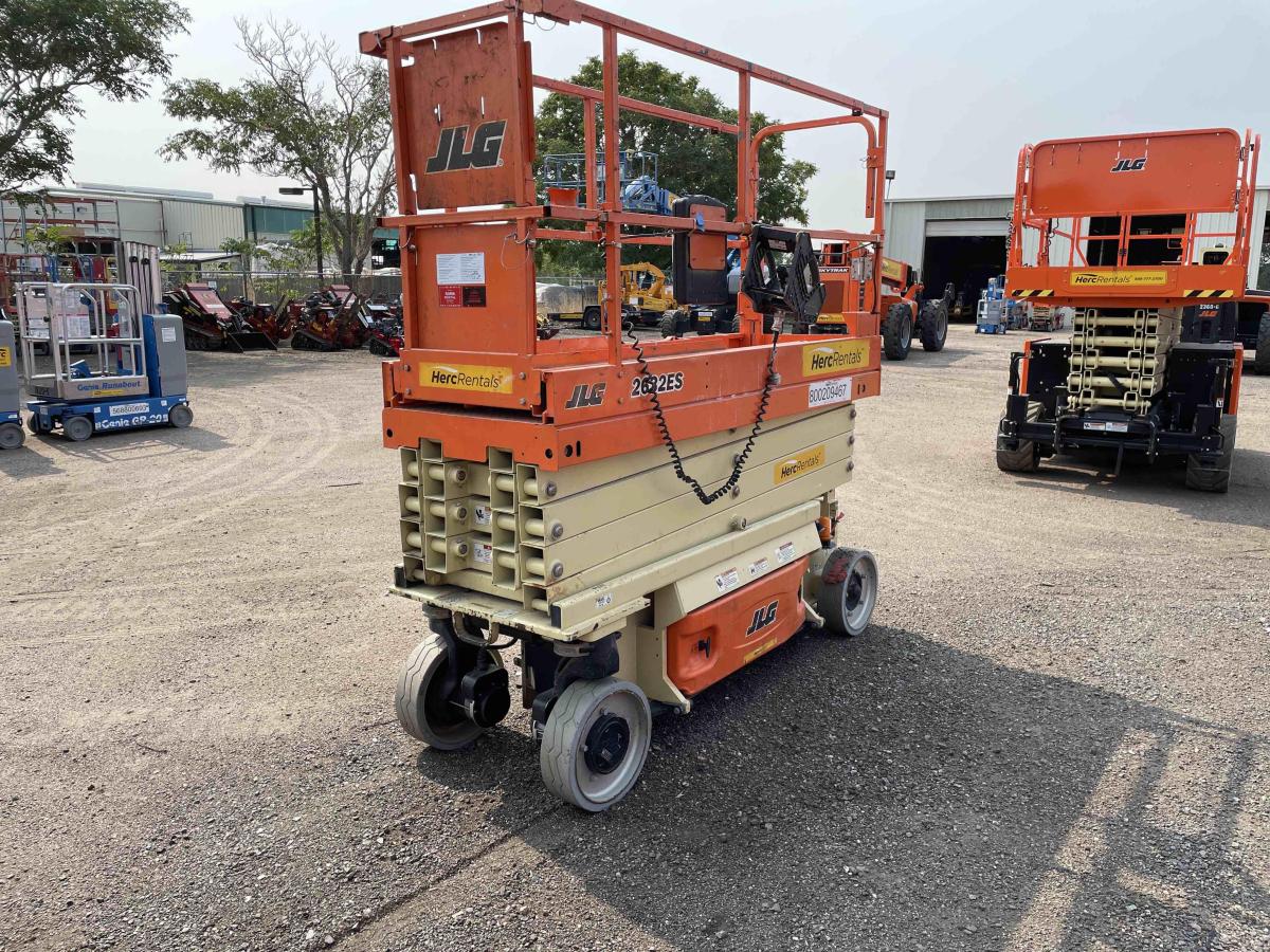 2018 JLG 2632ES
