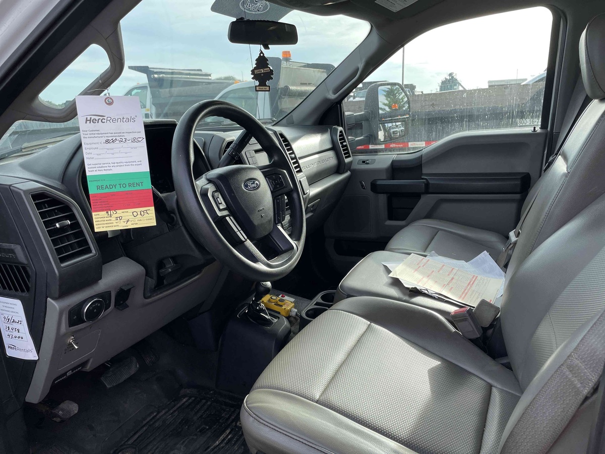 2018 Ford F550-7