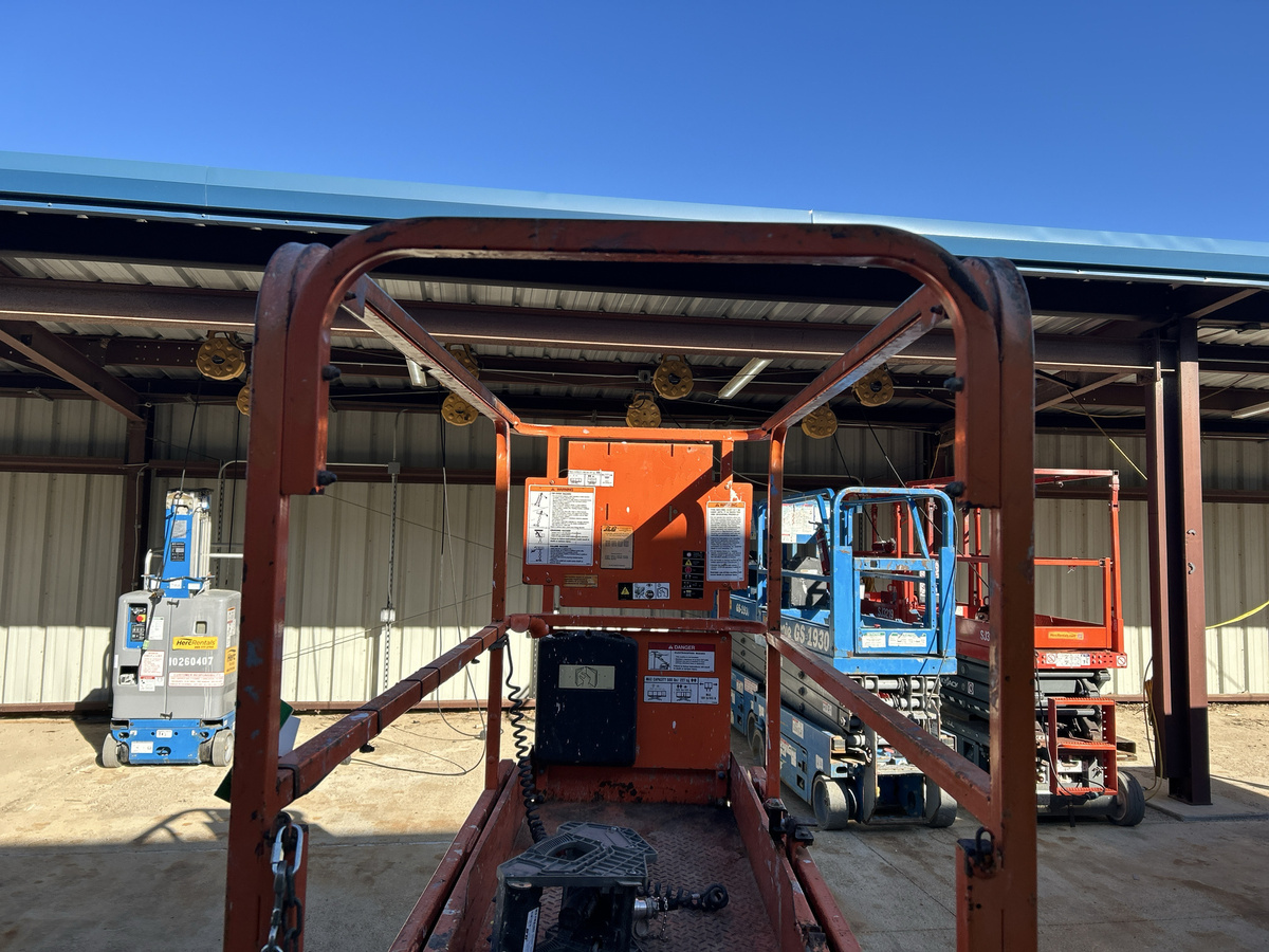 2017 JLG 1930ES-6