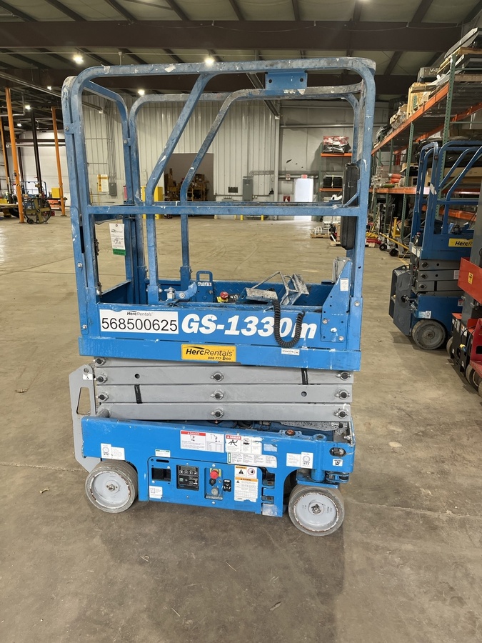 2019 Genie GS1330M