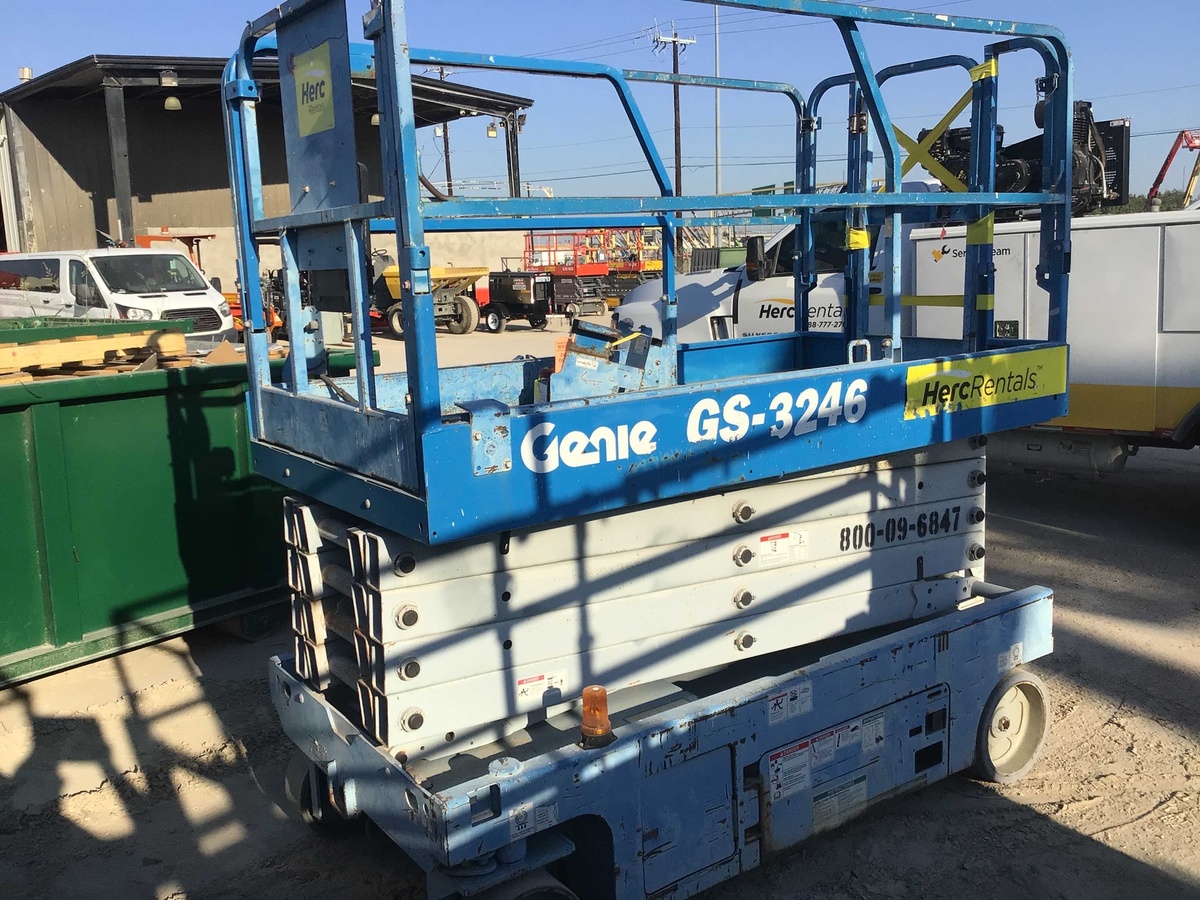 2016 Genie GS-3246-7