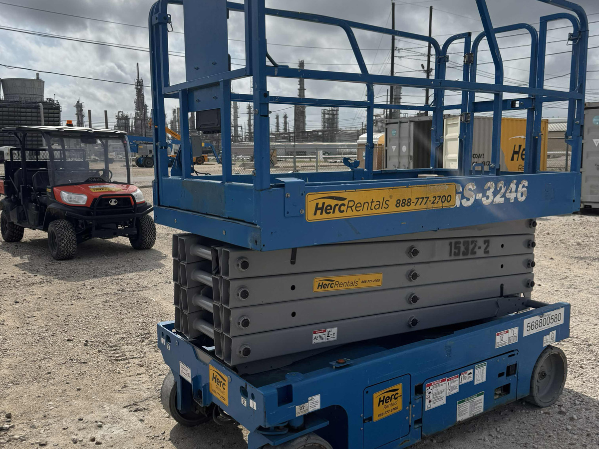 2019 Genie GS-3246-3
