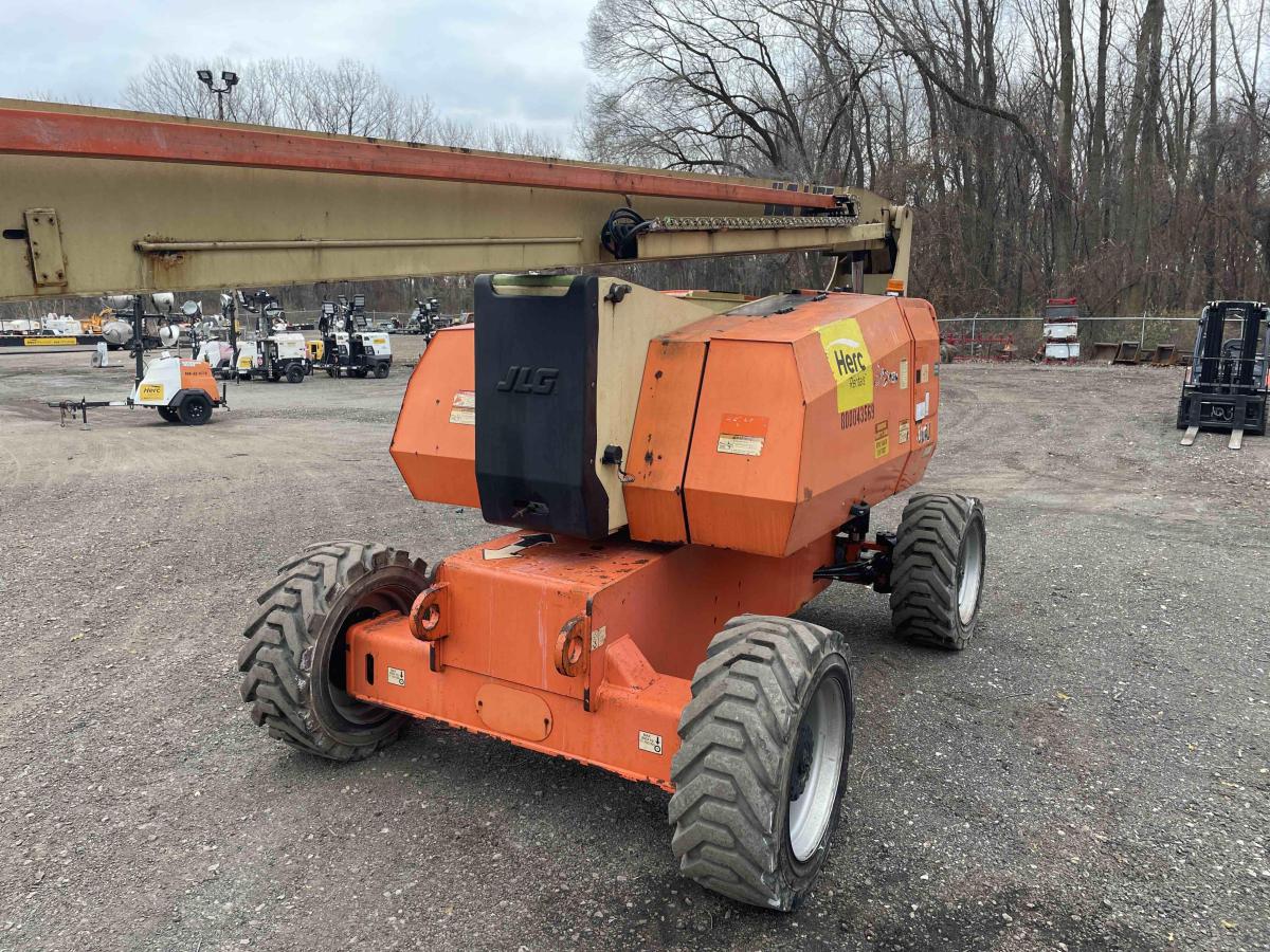 2015 JLG 800AJ