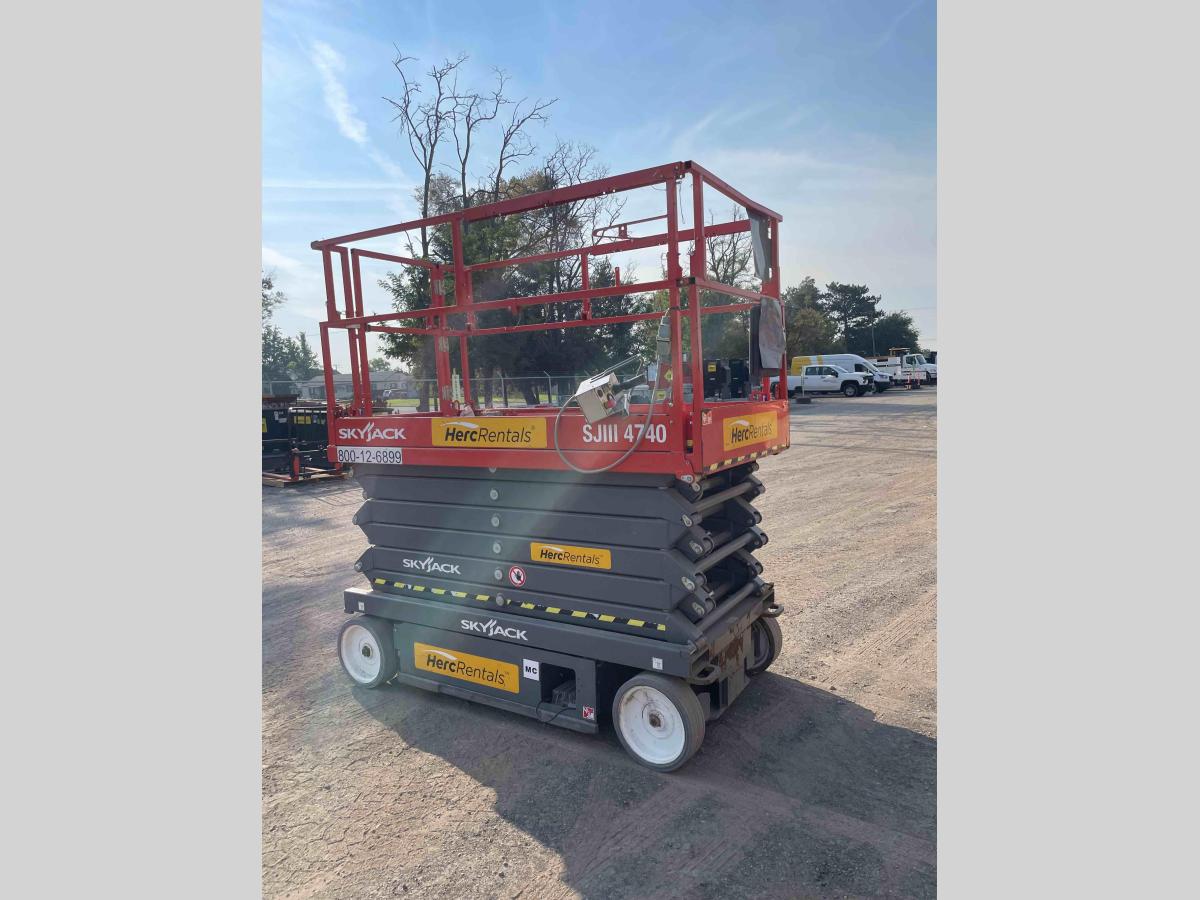 2016 Skyjack SJ4740