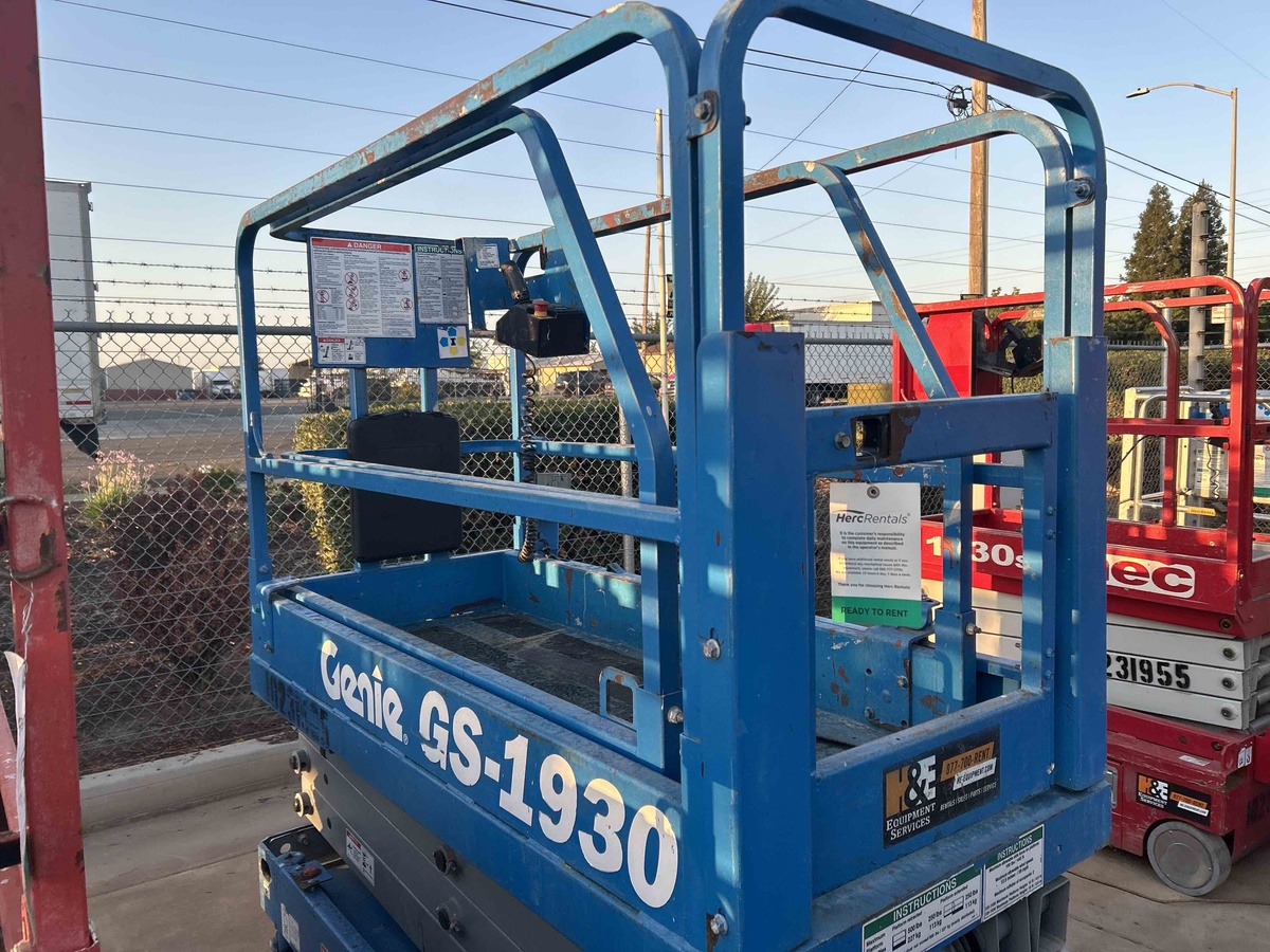 2017 Genie GS-1930-4