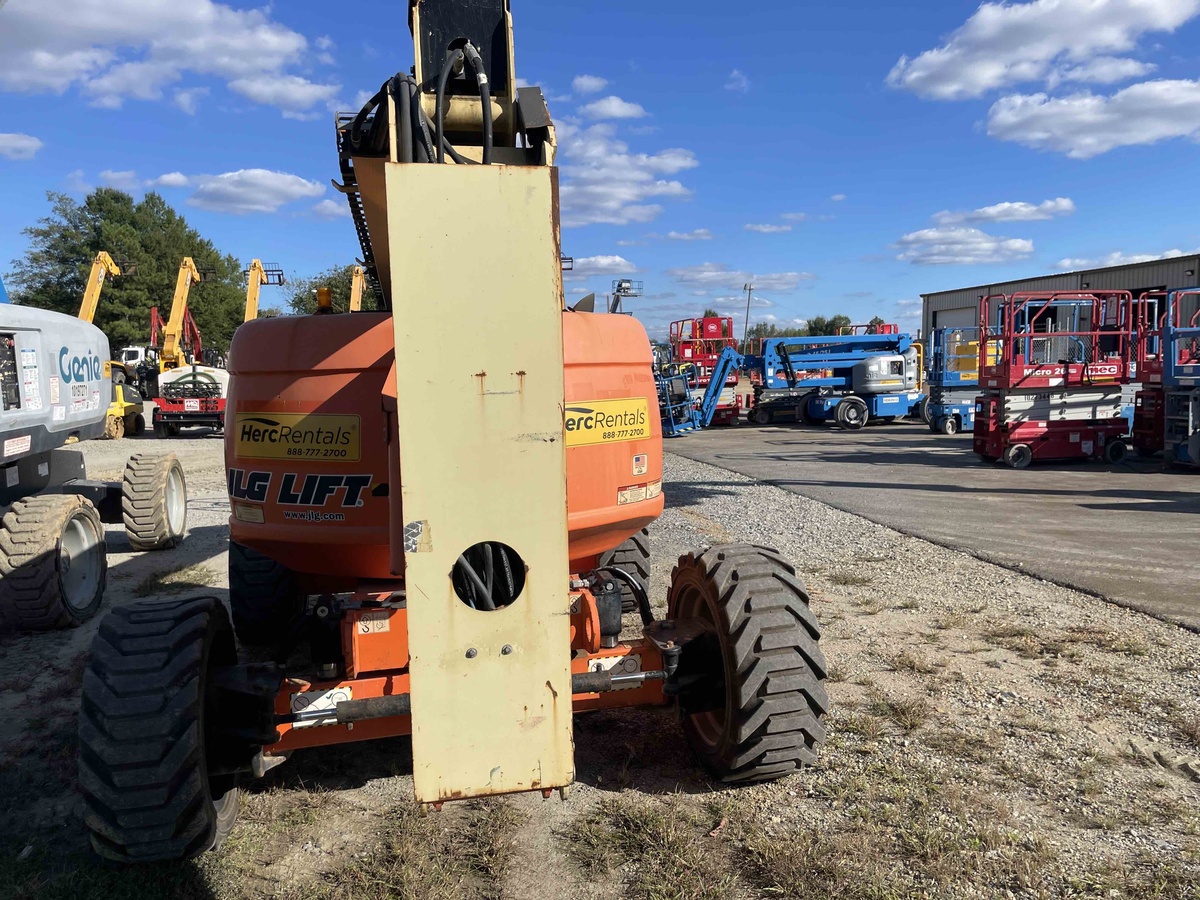 2017 JLG 600AJ-6