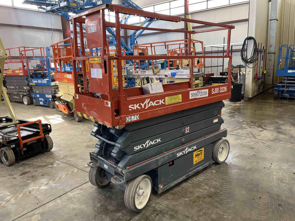 2014 Skyjack SJ3226