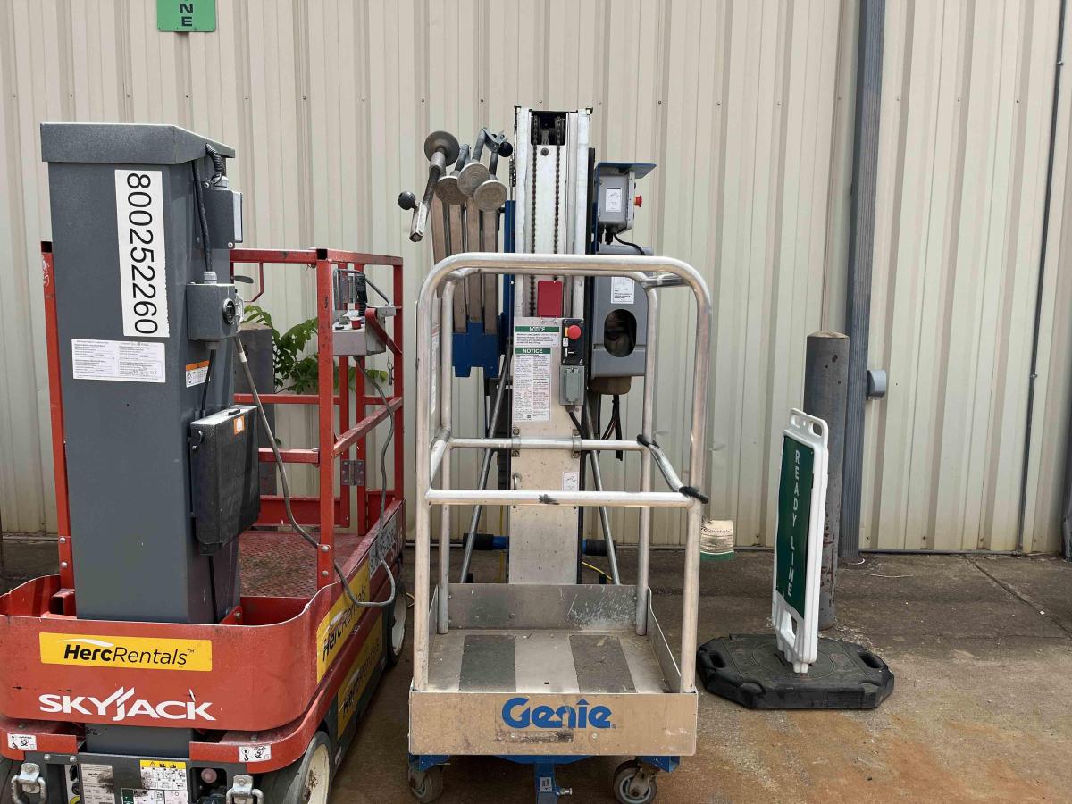 2019 Genie AWP-30S