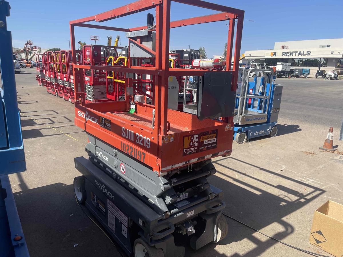 2017 Skyjack SJ3219