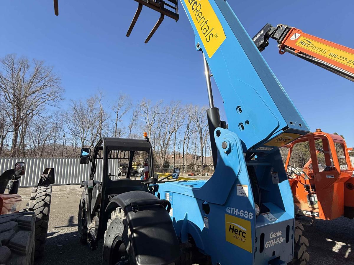 2018 Genie GTH-636