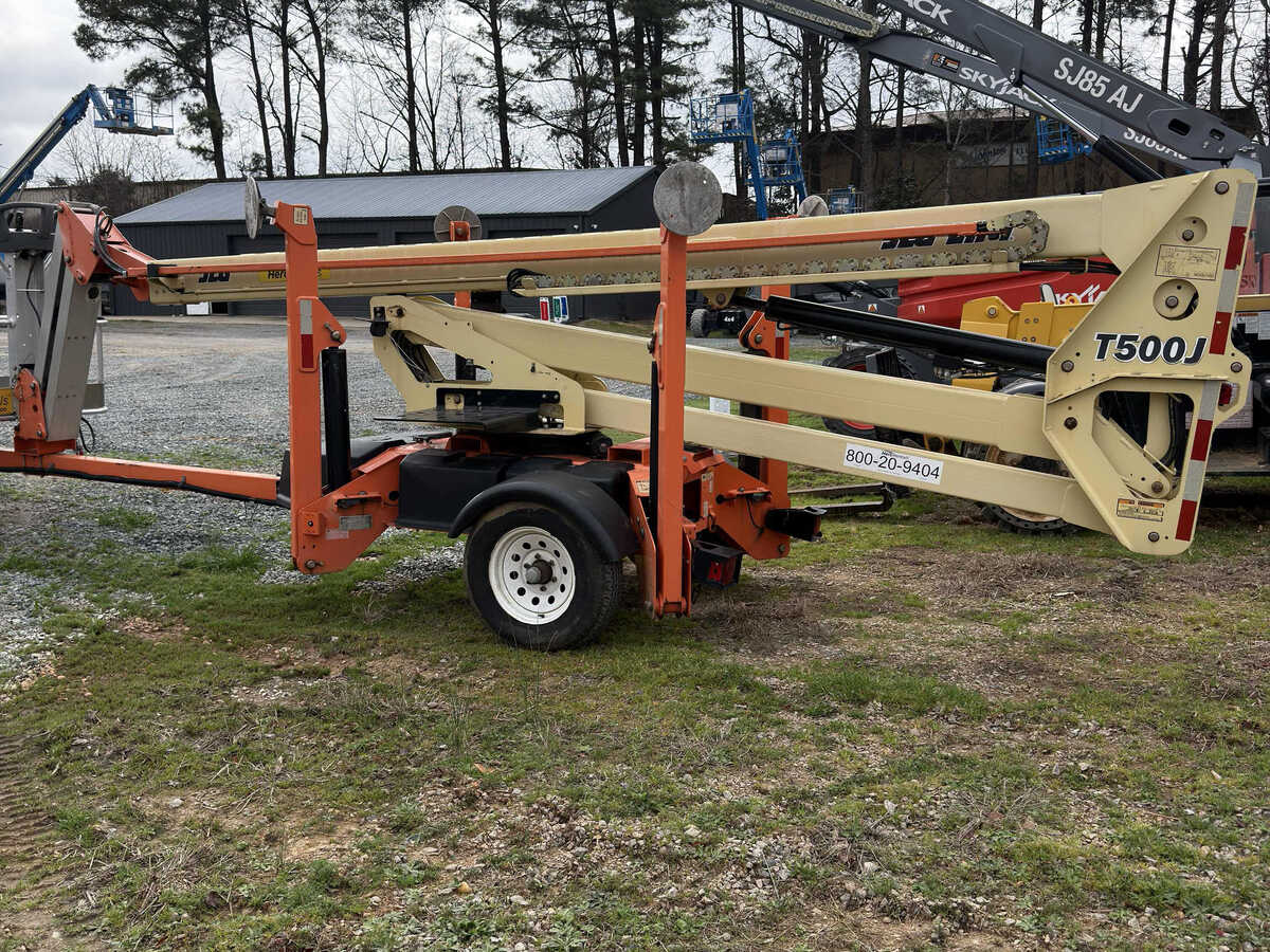 2018 JLG T500J