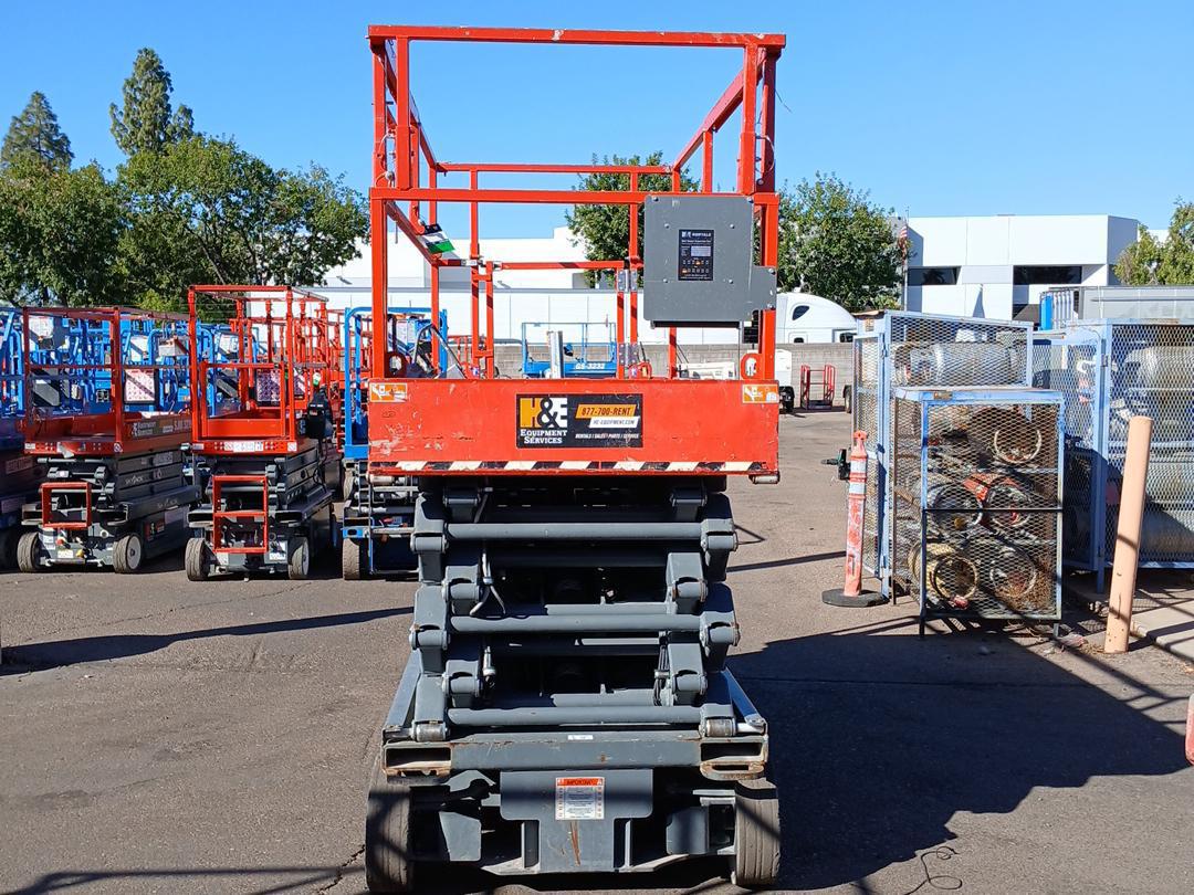 2017 Skyjack SJ4740