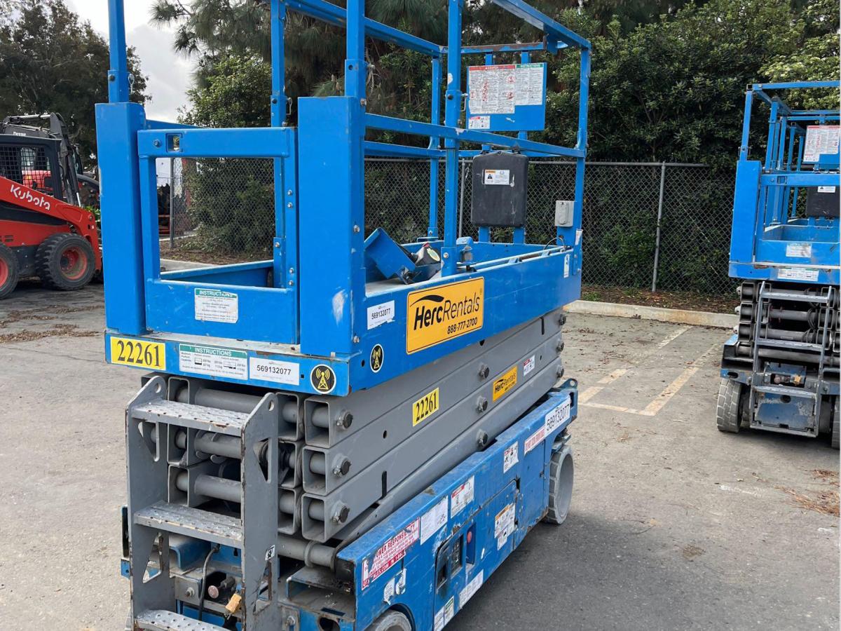 2017 Genie GS-2632