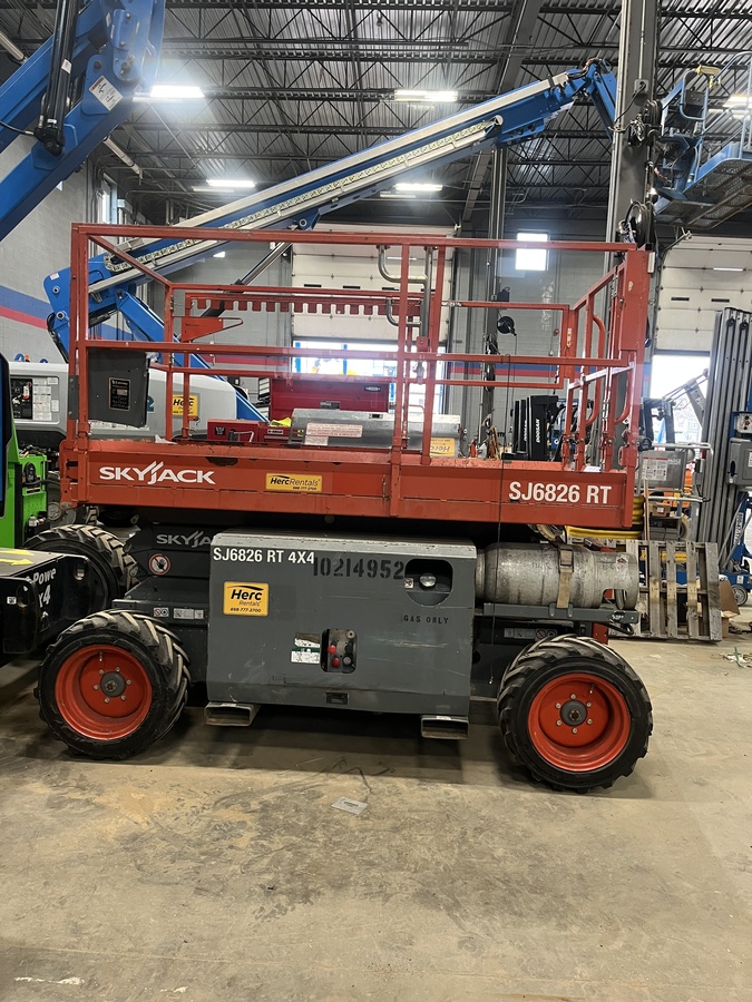 2017 Skyjack SJ-6826RT