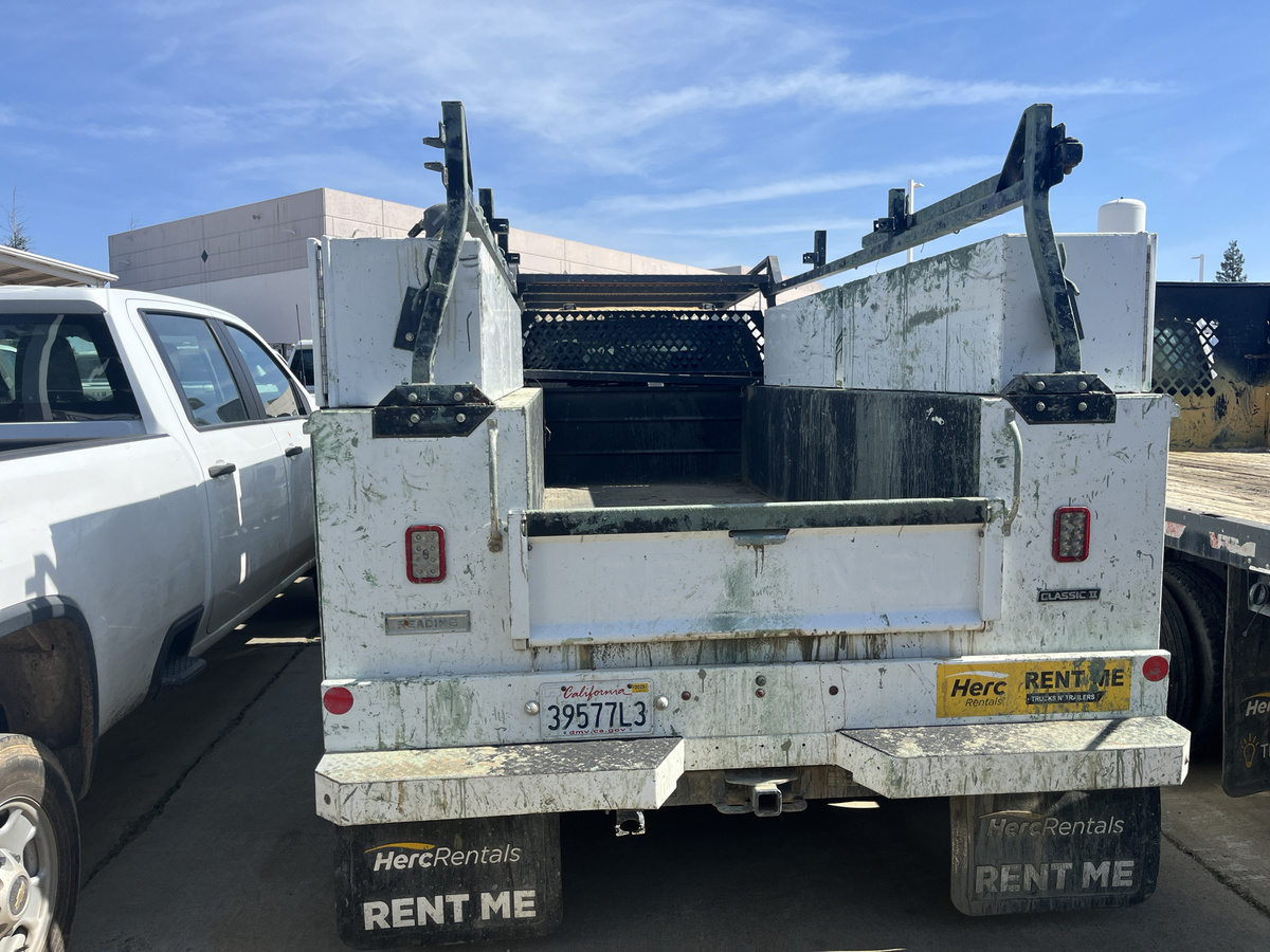 2021 Ford F550-4