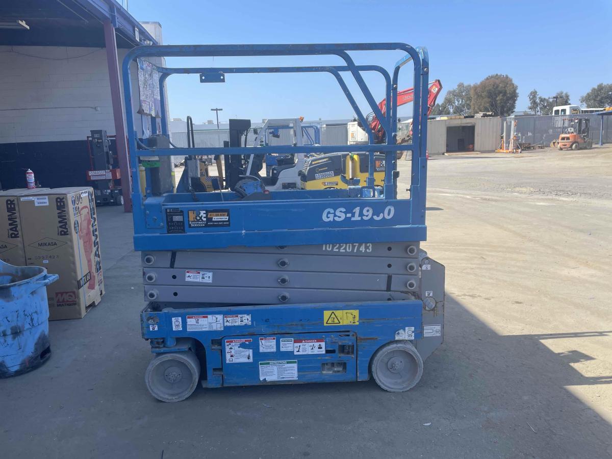2017 Genie GS-1930