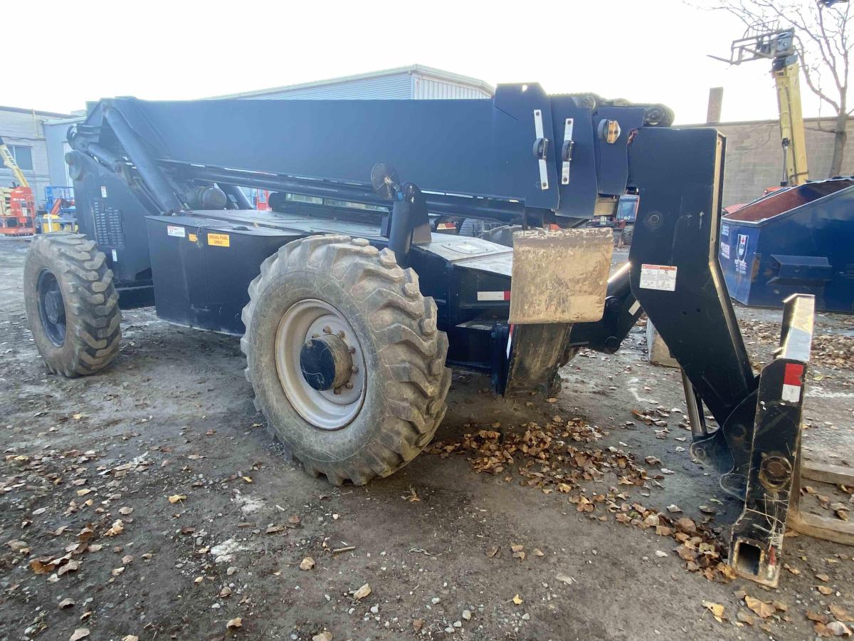 2014 Genie GTH-1056
