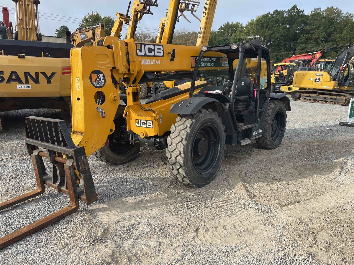2021 JCB 507-42