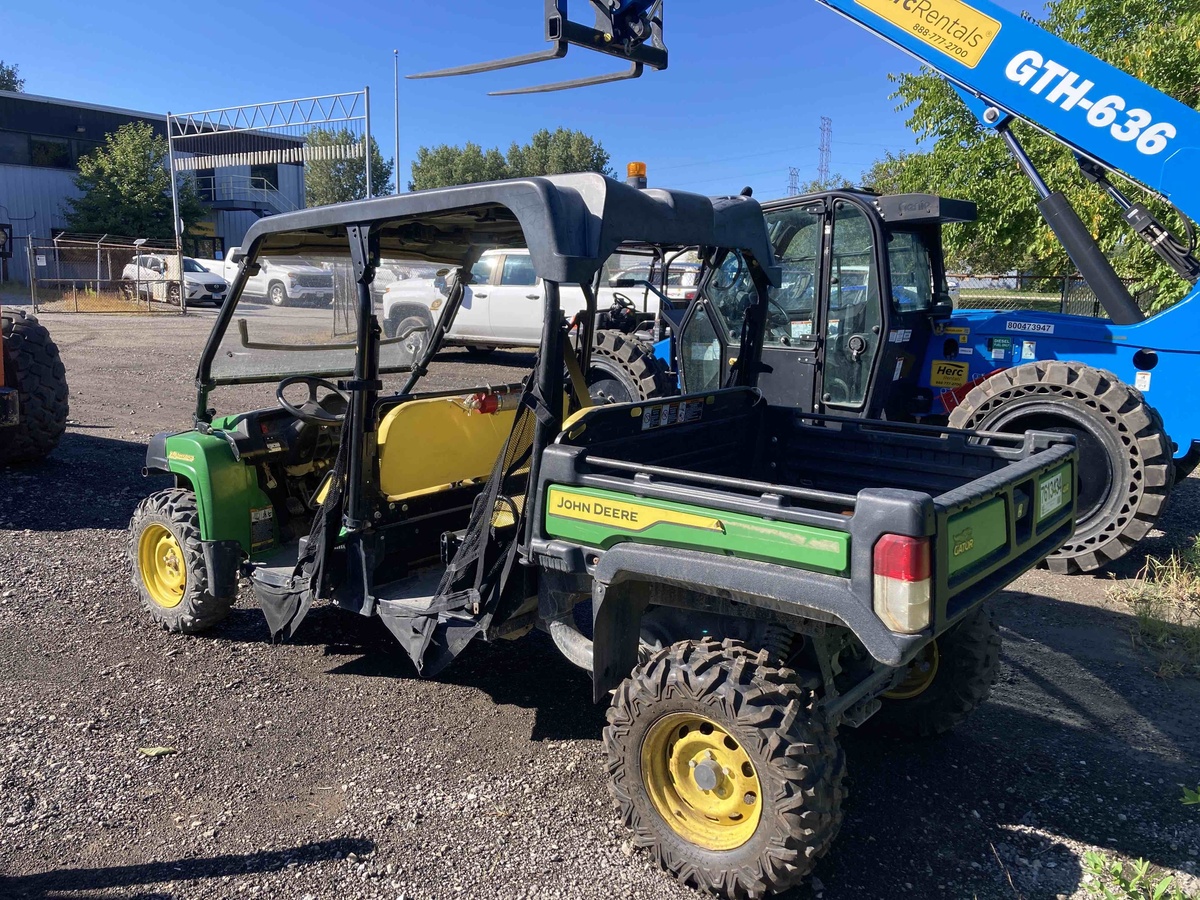 2021 John Deere XUV855M-4
