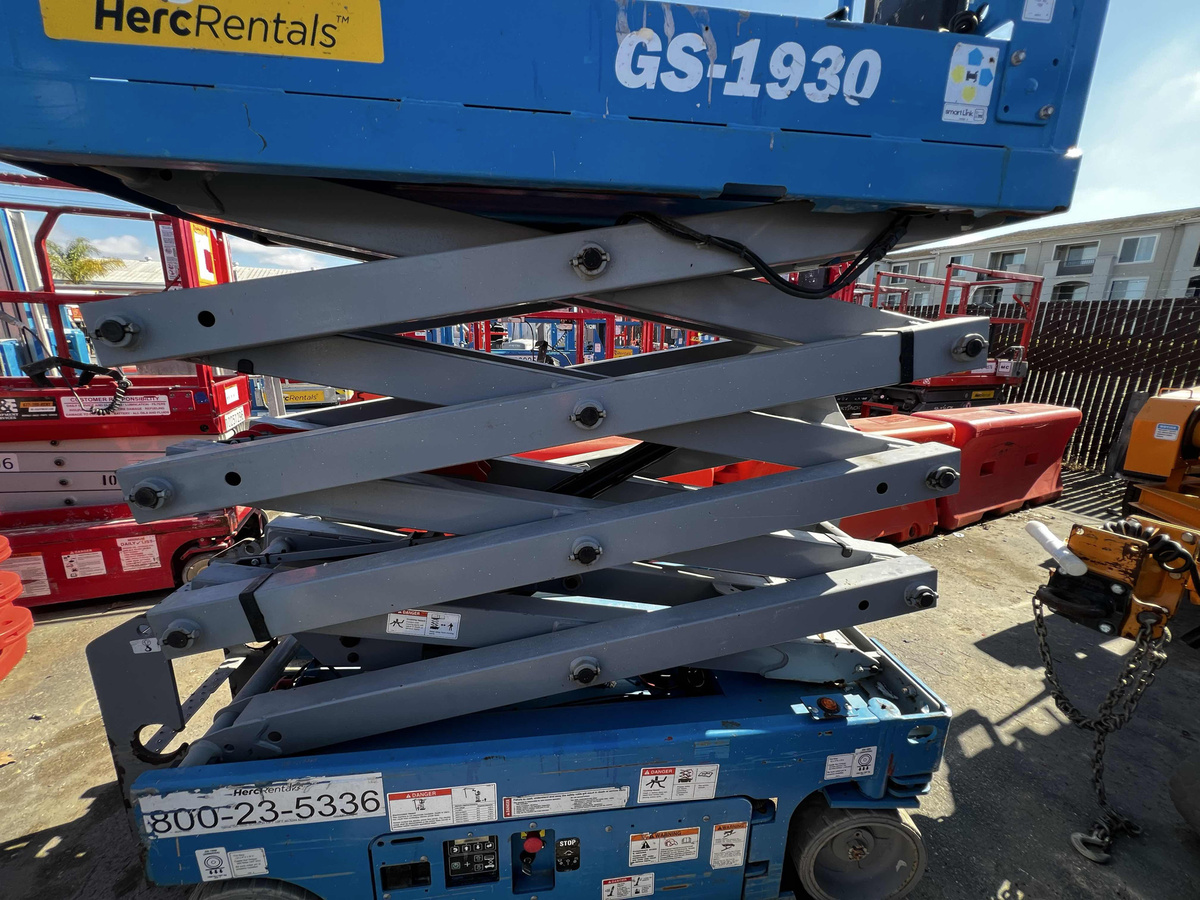 2018 Genie GS-1930-10