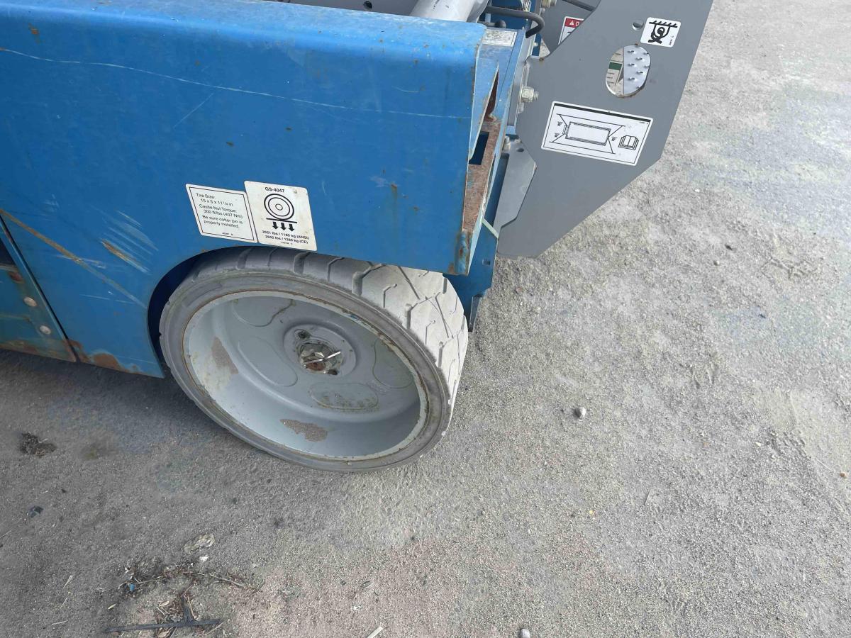 2016 Genie GS-4047