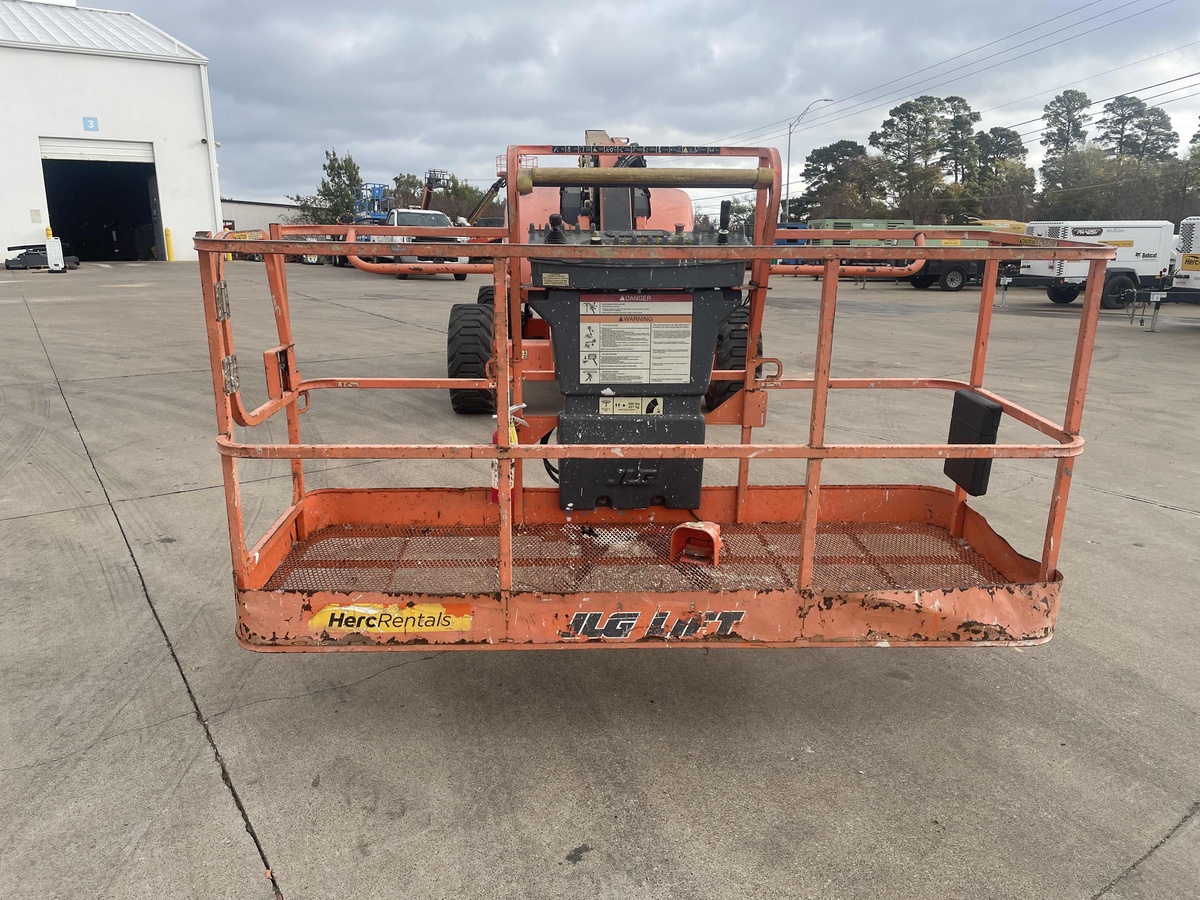 2018 JLG 600AJ-2