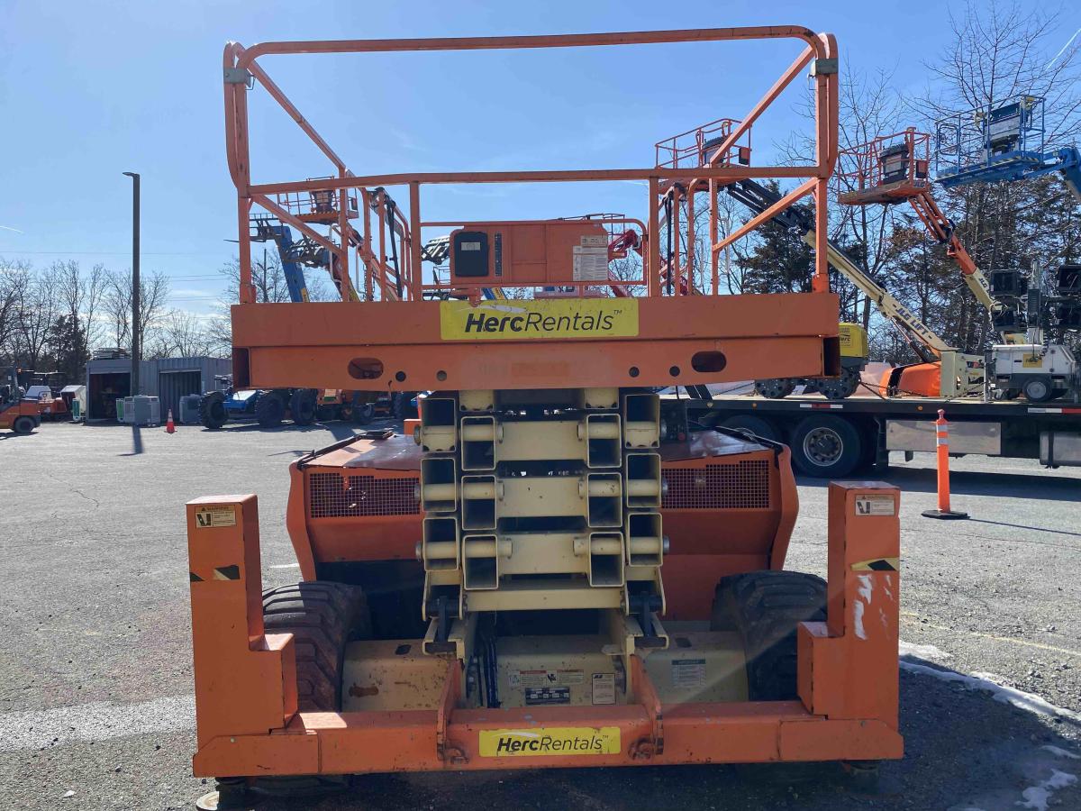 2015 JLG 4394RT