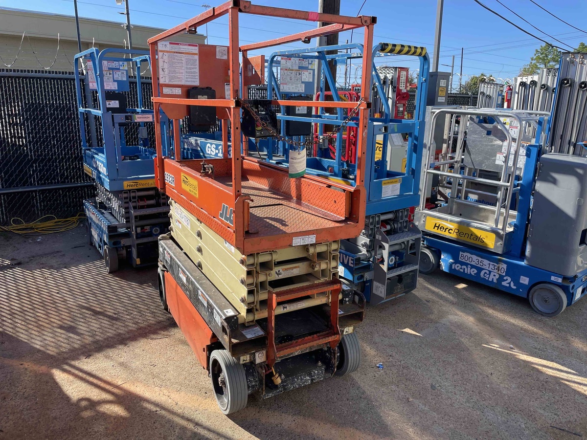 2018 JLG 1932R