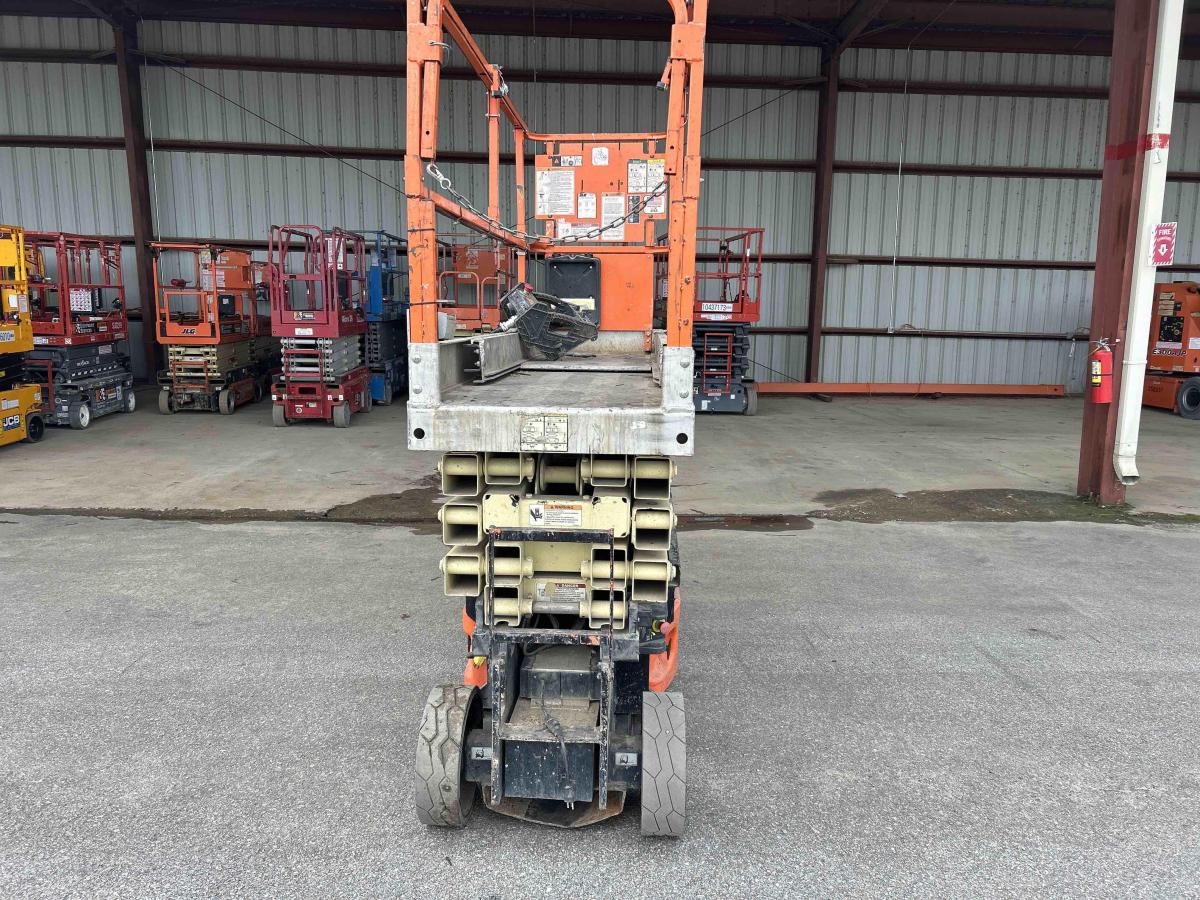 2012 JLG 2630ES
