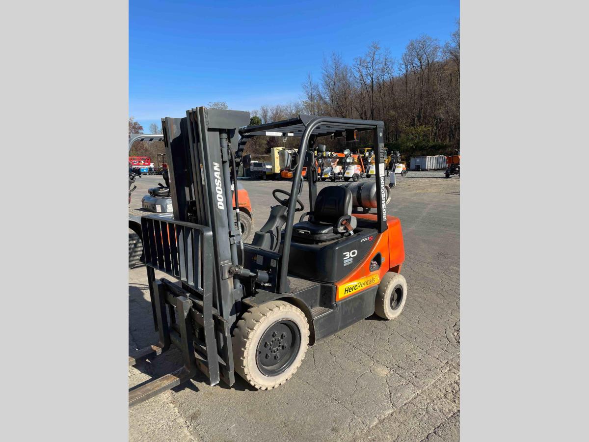 2017 Doosan G30E-5