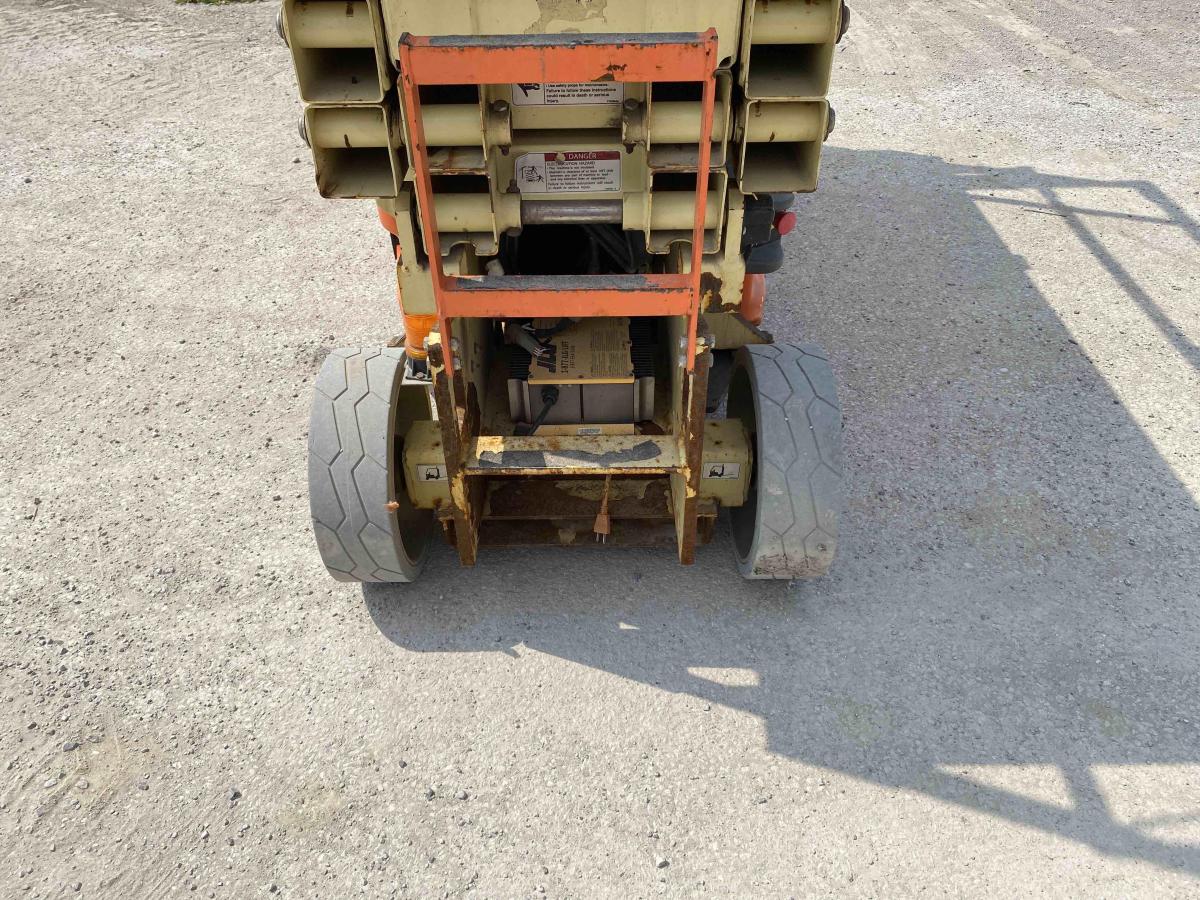 2017 JLG 2632ES-6