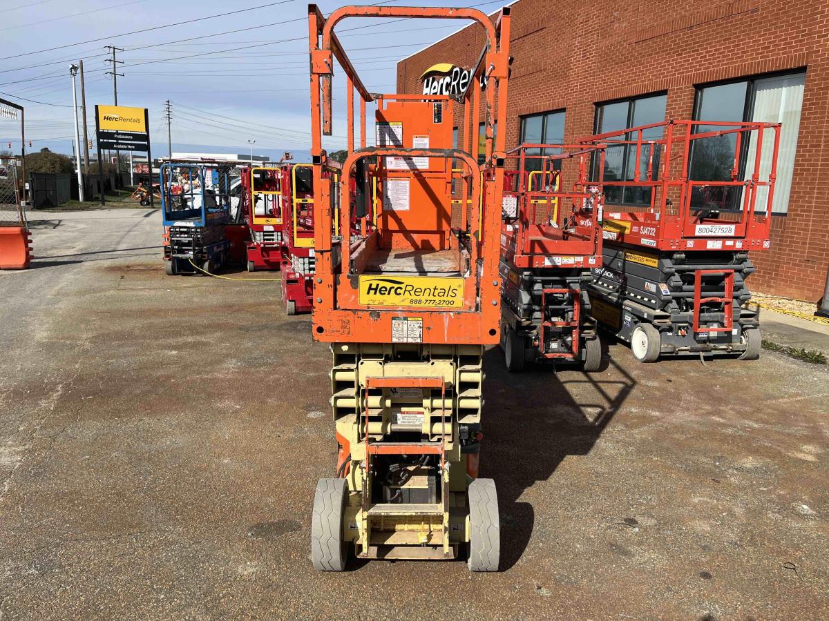 2016 JLG 2632ES