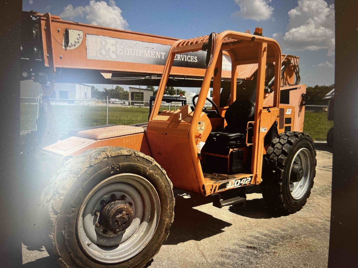 2017 SkyTrak 8042-1