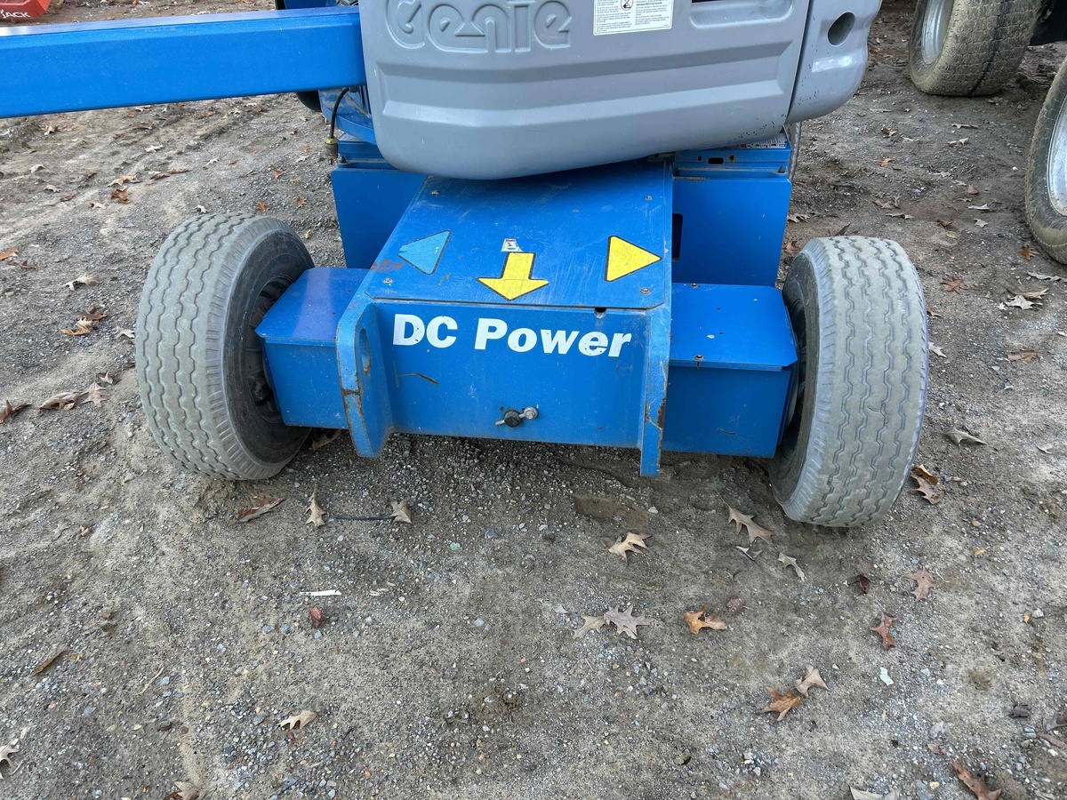 2017 Genie Z-45/25-11