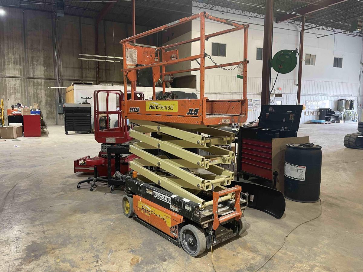 2018 JLG 1932R