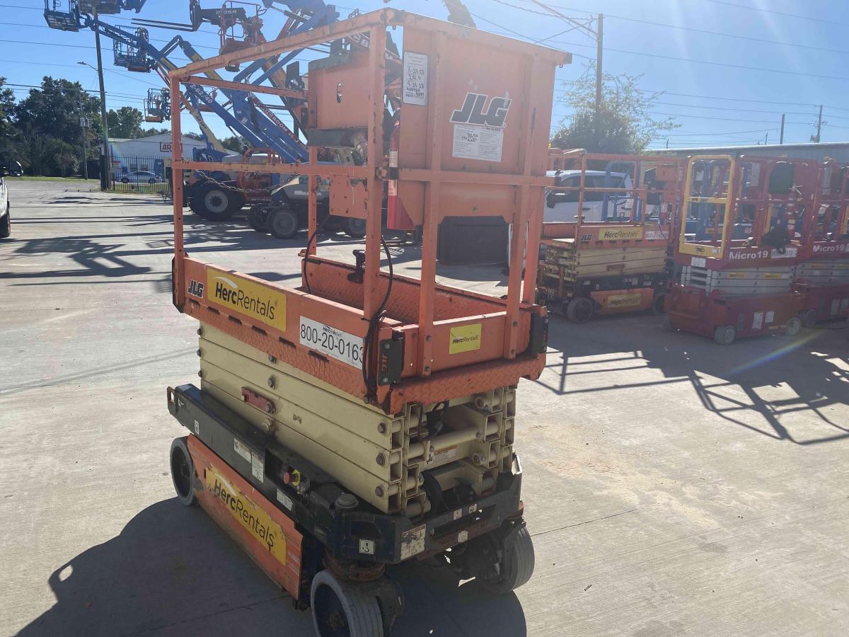 2018 JLG 1932R
