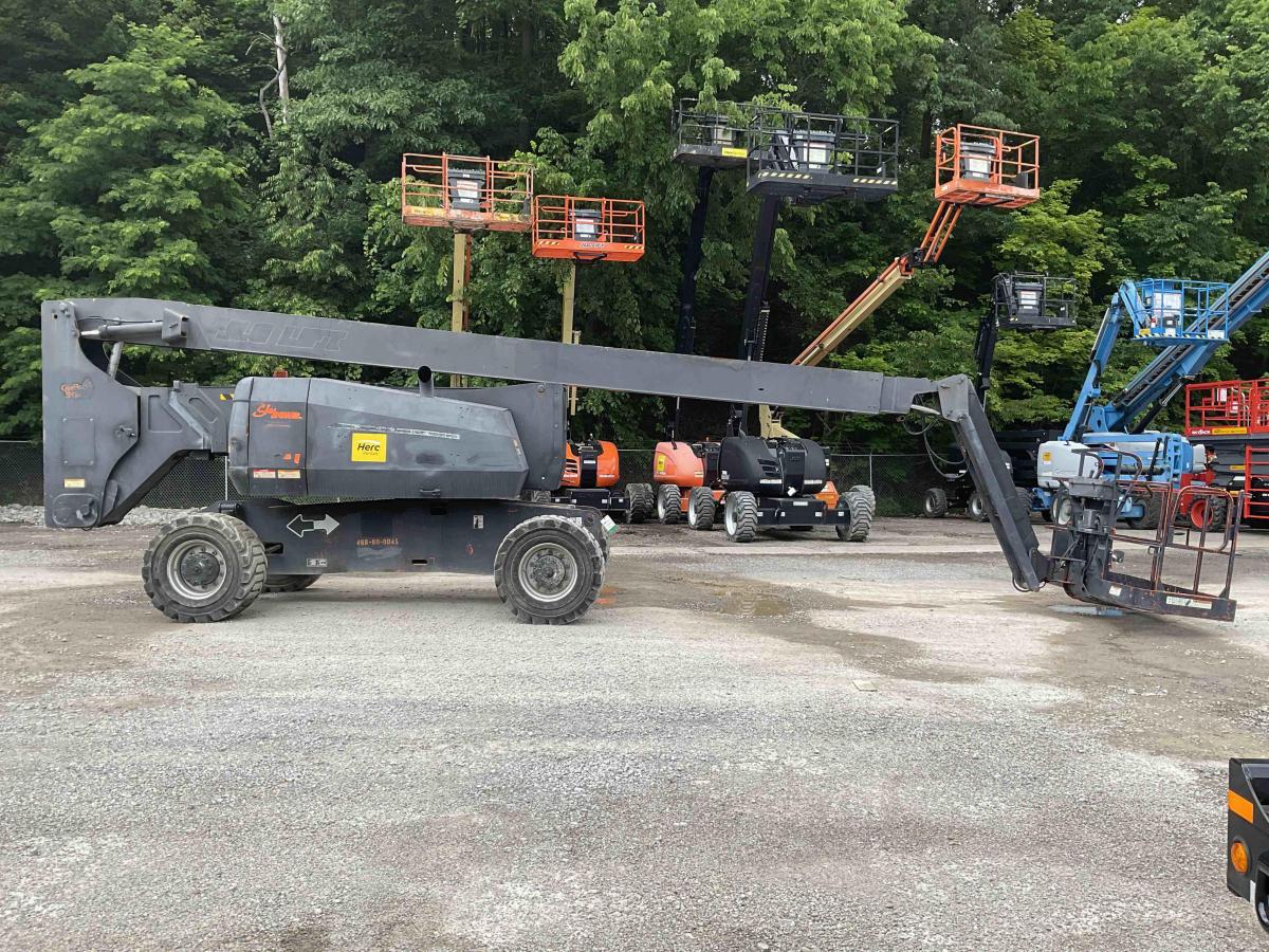 2012 JLG 800AJ