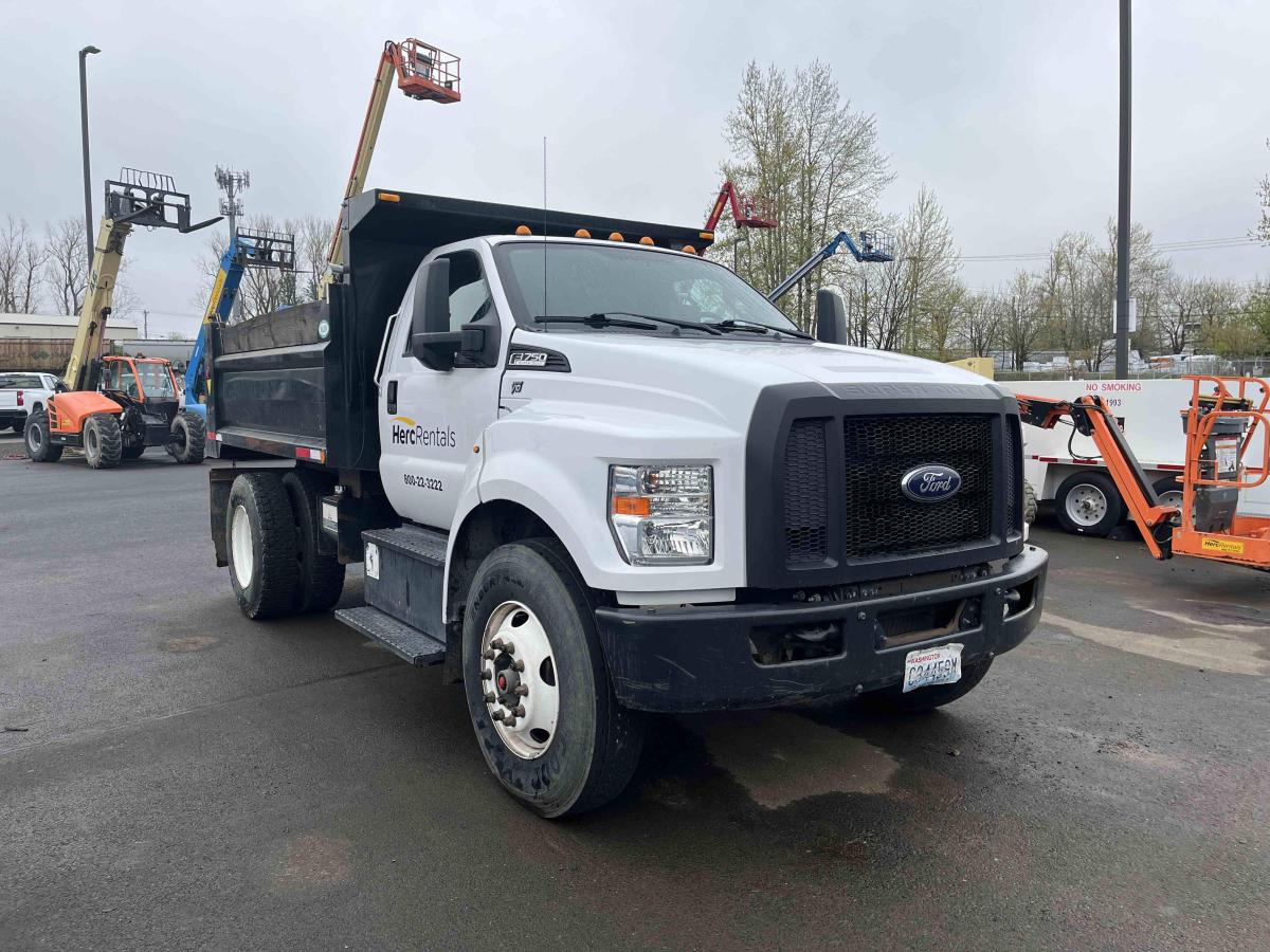 2018 Ford F750-2