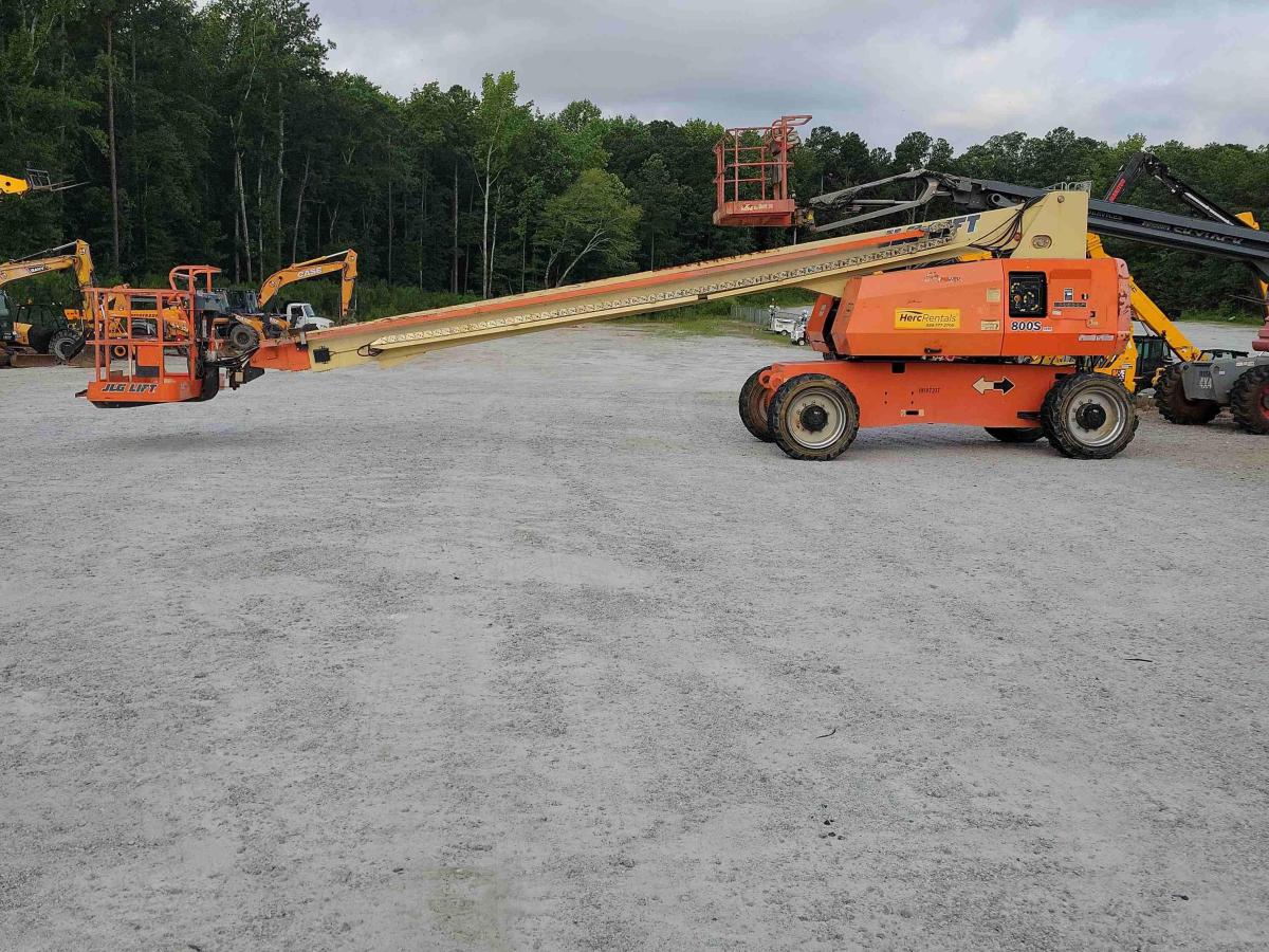 2016 JLG 800S-4