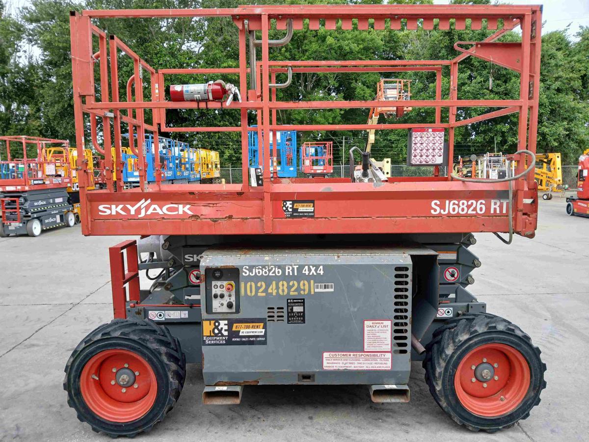 2018 Skyjack SJ-6826RT